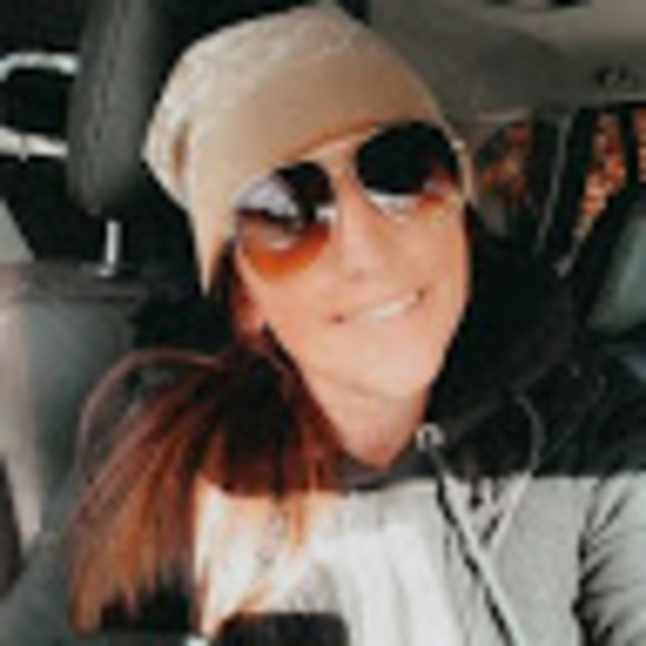 Meet your Posher, Brianne - Picture 1 of 1